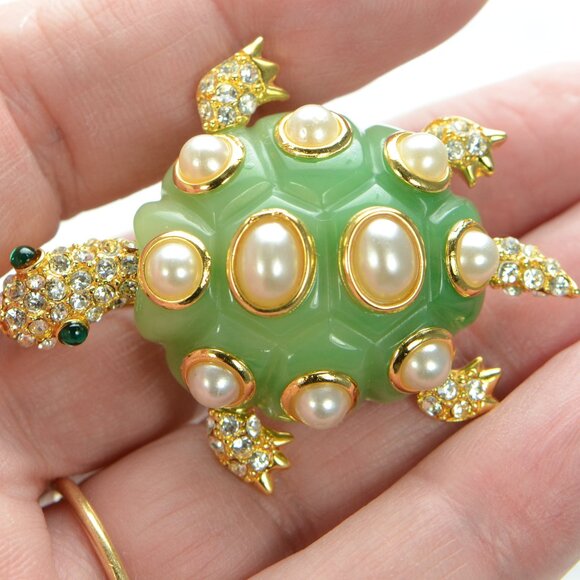 Kenneth Jay Lane KJL Crystal & Faux Pearl Turtle Pin Brooch - Picture 3 of 4